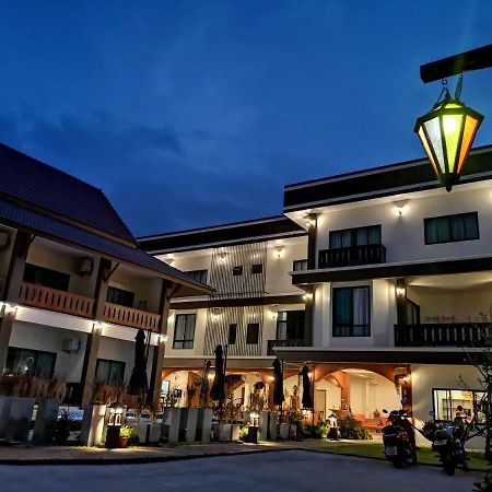 Sriananpura Hotel Chiang Mai Exterior photo